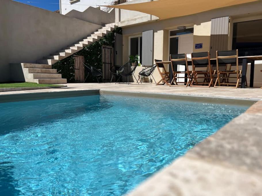 Hồ bơi trong/gần La Gruissanaise