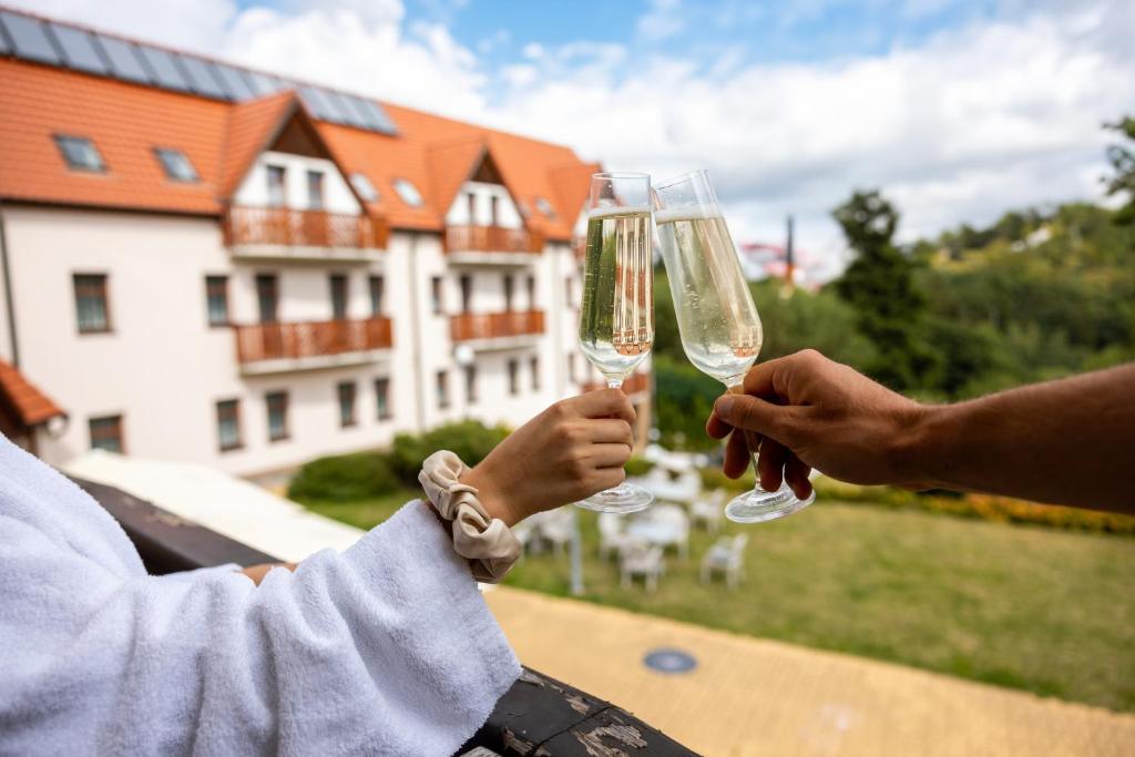 Nápoje v ubytování Pytloun Wellness Hotel Hasištejn