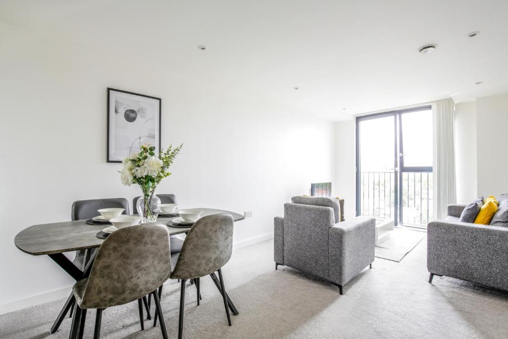 Excellent City Centre Apartment with Juliet balcony by BOLD Apartments - 一居室公寓