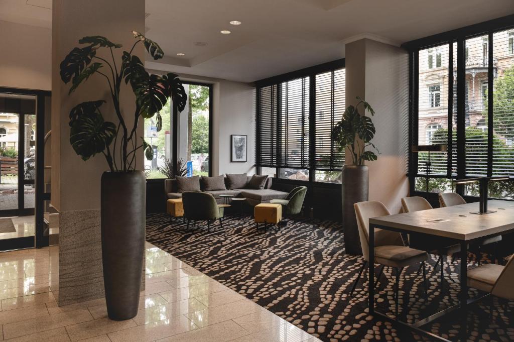 Posezení v ubytování Leonardo Hotel Heidelberg City Center