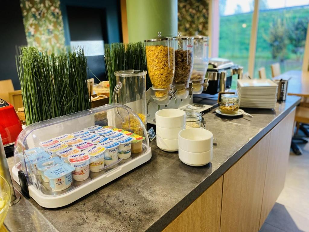 Brit Hotel Reims Croix Blandin - Resim 11