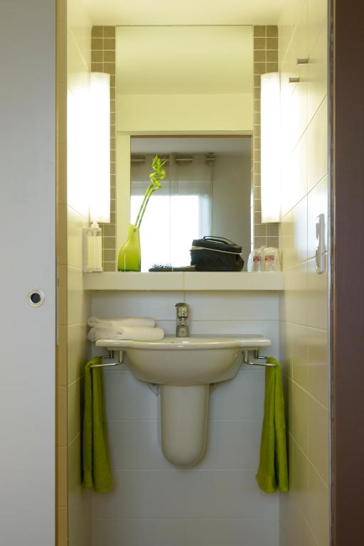 Brit Hotel Reims Croix Blandin - Resim 23