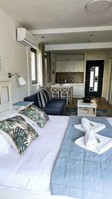 Posteľ alebo postele v izbe v ubytovaní Guesthouse Augusta Insula
