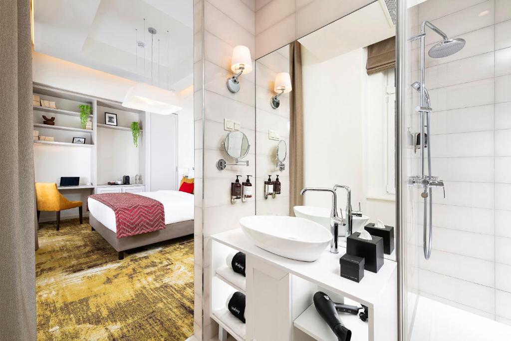 Three Corners Avenue Hotel - Resim 32