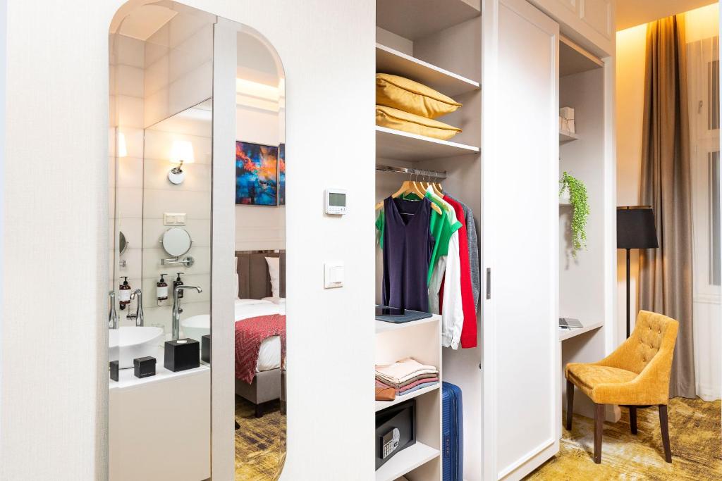 Three Corners Avenue Hotel - Resim 27