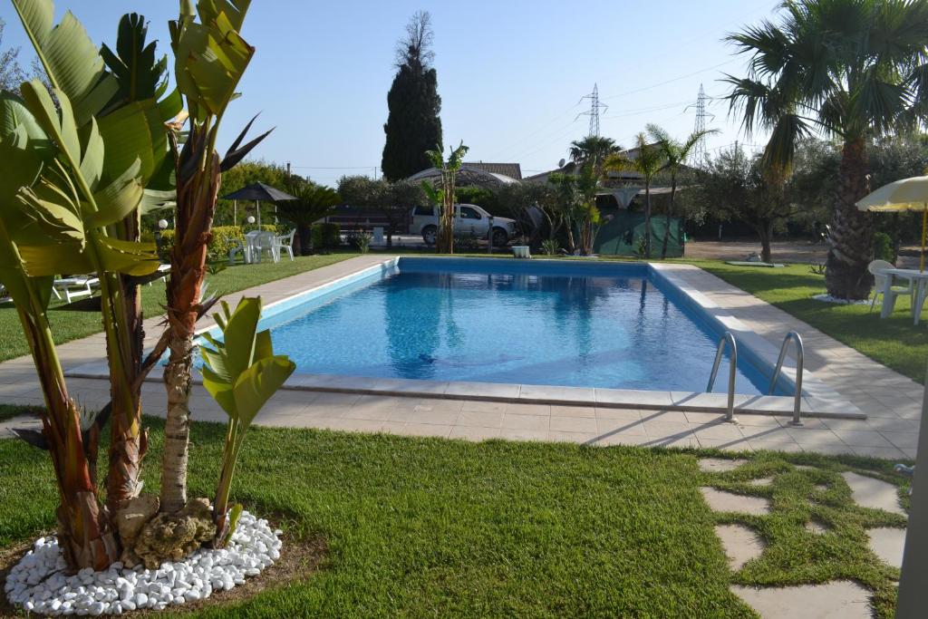 Bazén v ubytovaní Villa Adriana B&B alebo v jeho blízkosti
