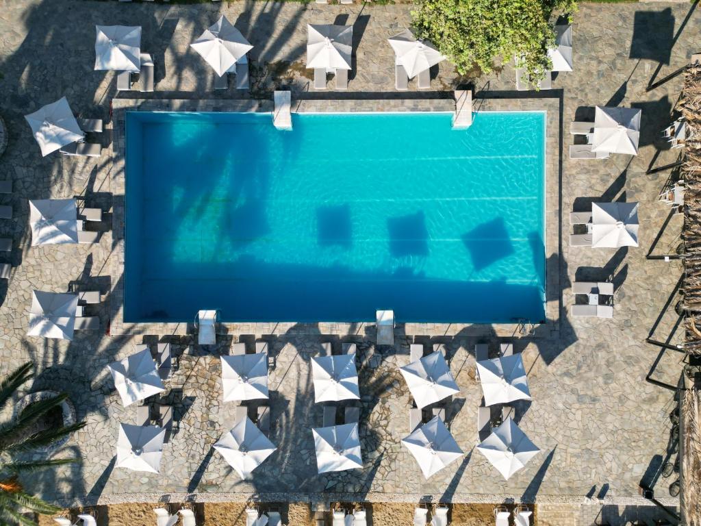 Bazén v ubytování Long Beach Hotel & Resort nebo v jeho okolí