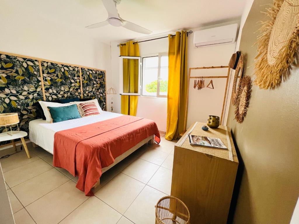 Villa Ti MoOn, Piscine et Jaccuzi, idéalement situé, Sud Réunion - Habitación Doble Con Vistas Al Jardín
