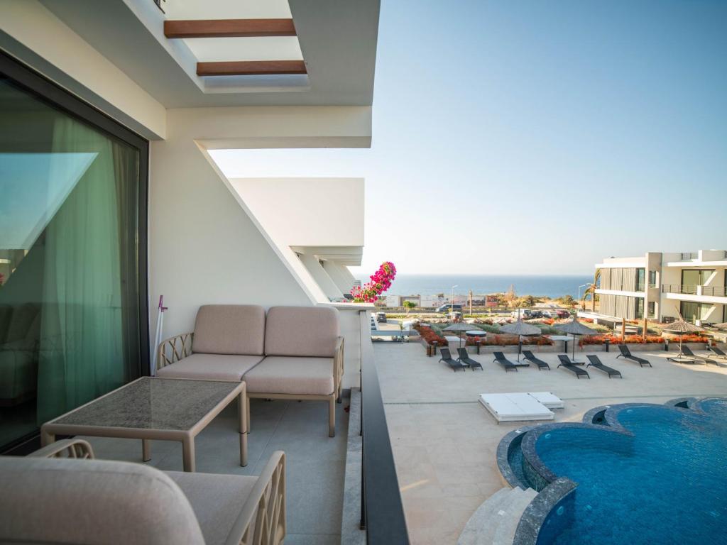 Photo inspiration: Penthouse Studio Apartment Upgrades Reference: Superfresh Penthouse Studio Apartment With Sea View Kyrenia Updated