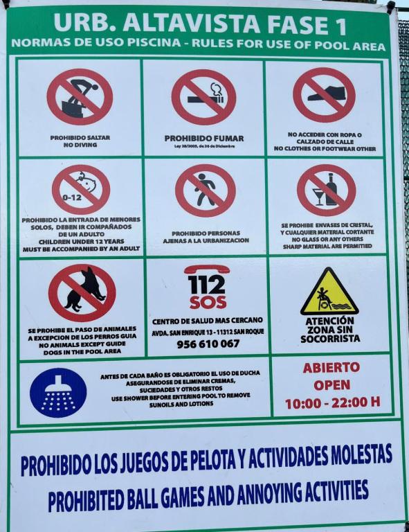 Certyfikat, podpis lub inny dokument wystawiony w obiekcie Apartamento familiar con JARDIN y TERRAZA Privada