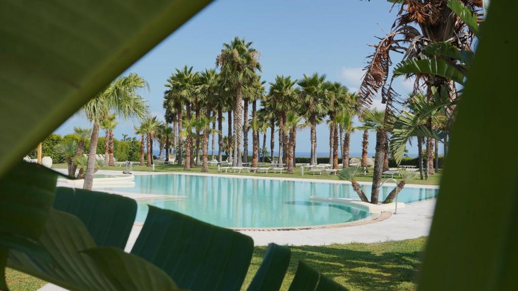 Bazén v ubytování Infinity Resort Tropea nebo v jeho okolí
