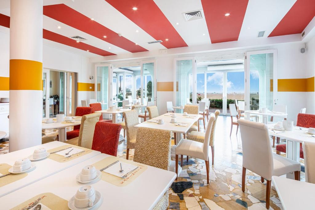 Restaurace v ubytování Hotel Karinzia