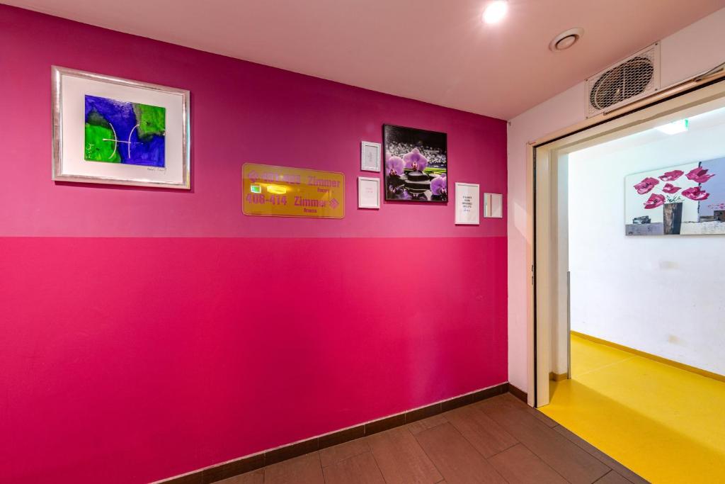 TV a/nebo společenská místnost v ubytování A&T Hotel & Hostel