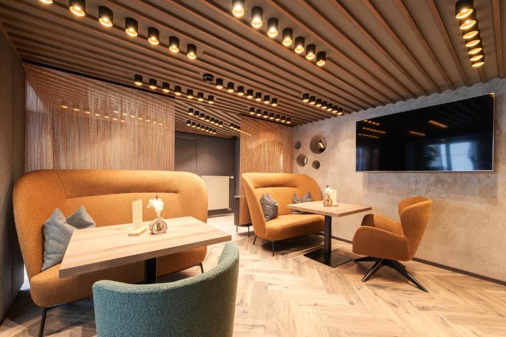 Posezení v ubytování Hotel Enzian Paznaun