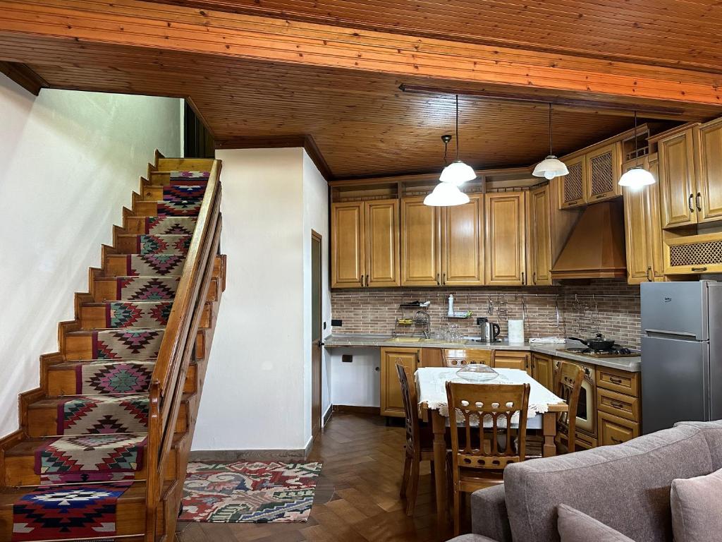 Kuchyň nebo kuchyňský kout v ubytování Old Bazaar House