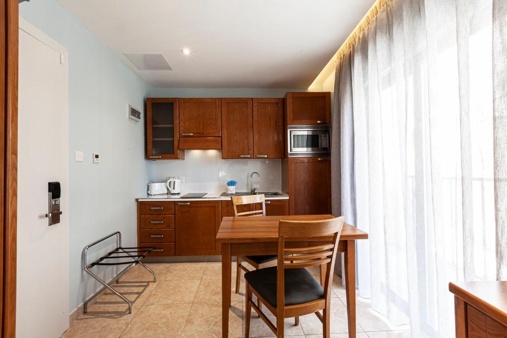 Pergola Hotel & Spa - Studio With Balcony
