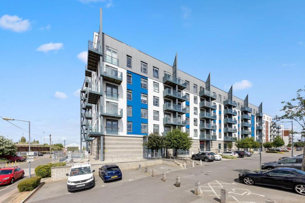 View of Luxury 1 Bedroom flat by the water with allocated parking, Hoo (updated ...