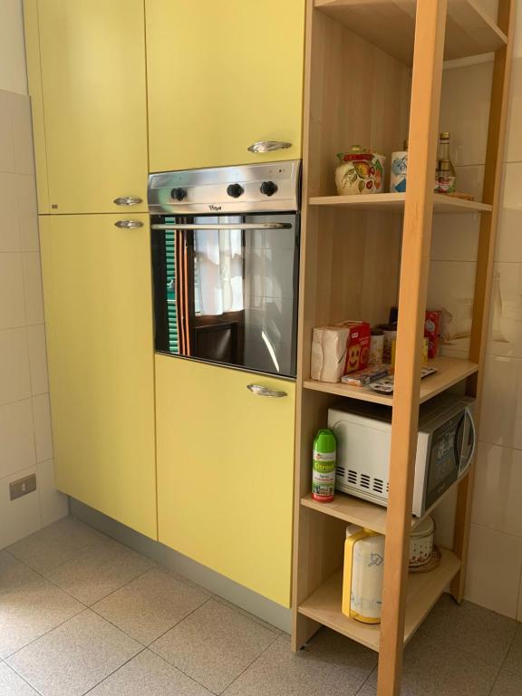 Kuchyň nebo kuchyňský kout v ubytování A casa di Atti