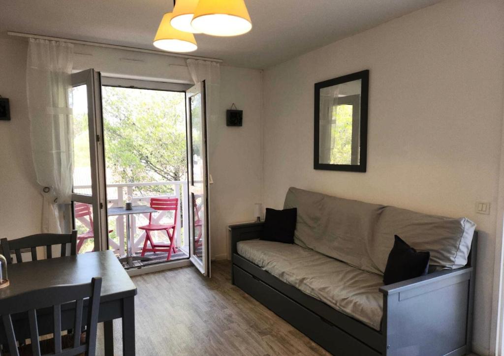 Photo de la galerie de l'établissement Residence Debussy - maeva Home - Appartement 2 Pièces 4 Personnes - Prestige MAE-9019, à Carnoux-en-Provence