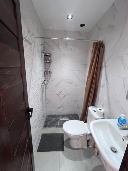 Koupelna v ubytování Appartement No 6 vue sur mer au loin