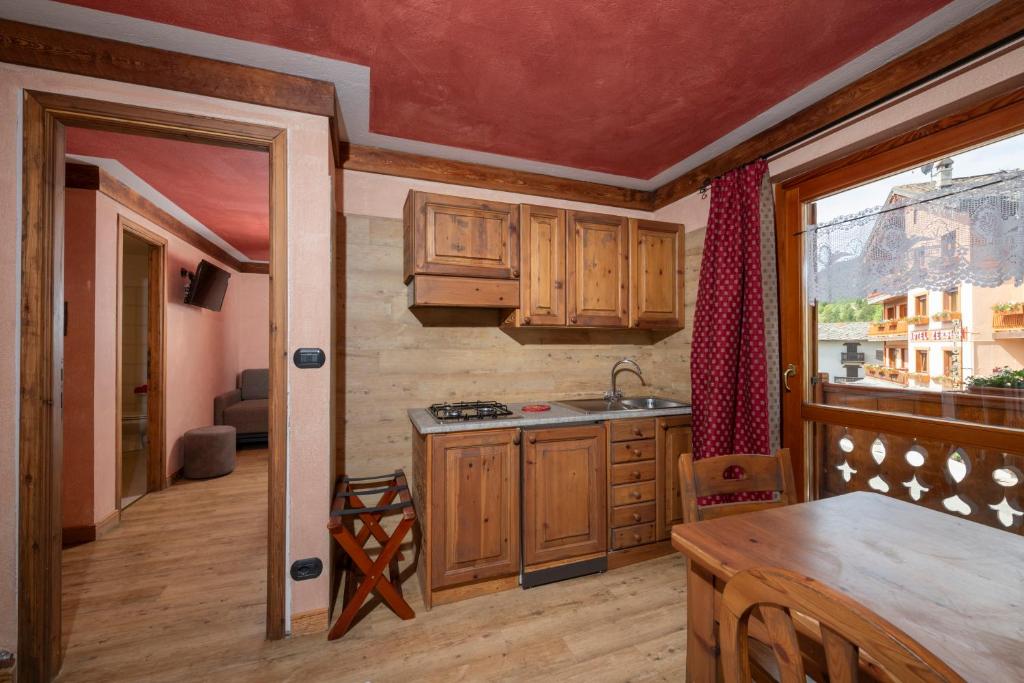 Kuchyň nebo kuchyňský kout v ubytování Maison de leon