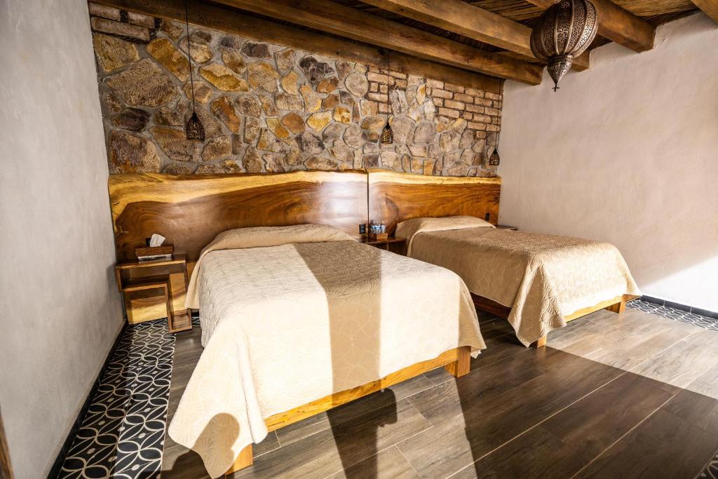 El Palacio Del Gambusino - Family Double Room