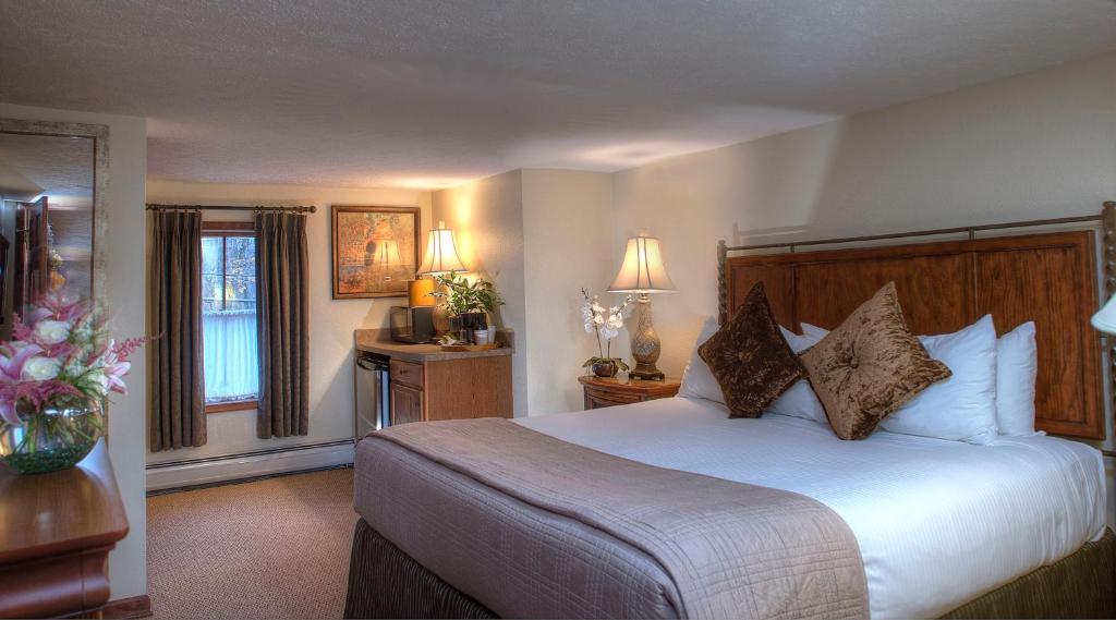 Woodfield Manor - A Sundance Vacations Property - King Suite Met Slaapbank