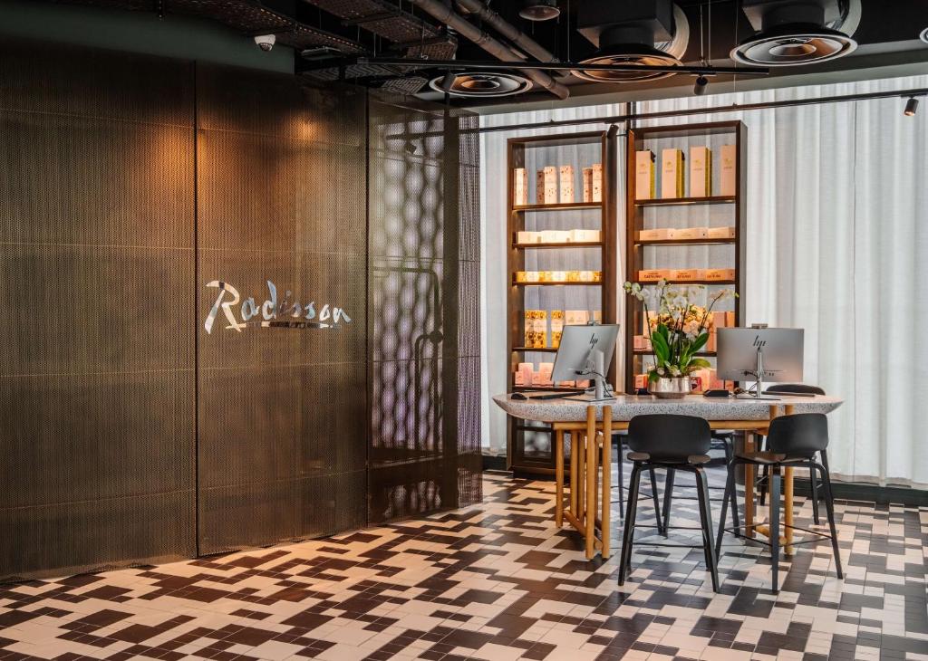 Radisson Hotel Reims - Resim 8