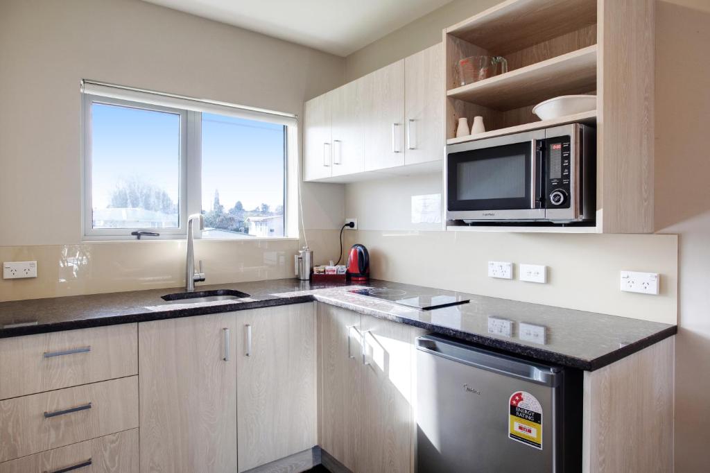 Ellerslie Palms Motel - Resim 39