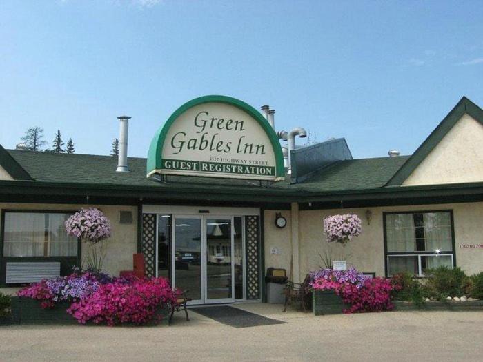 Fotografie z fotogalerie ubytování Green Gables Inn v destinaci Whitecourt