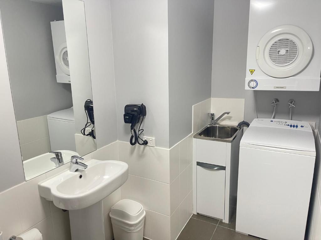 
Honeysuckle One-Bedroom Deluxe
