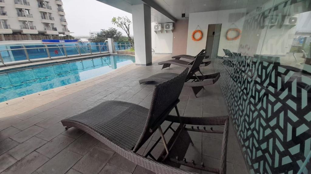 Bazén v ubytování Nemuru Grand Suites nebo v jeho okolí
