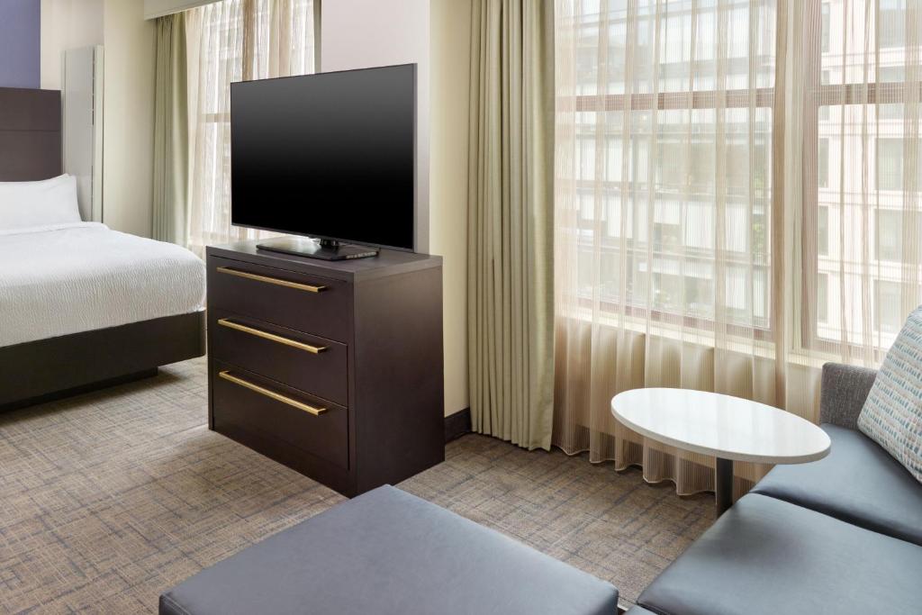 Residence Inn Washington, DC/ Downtown - Larger Studio, 1 Queen, Sofa Bed (Hearing Accessible)