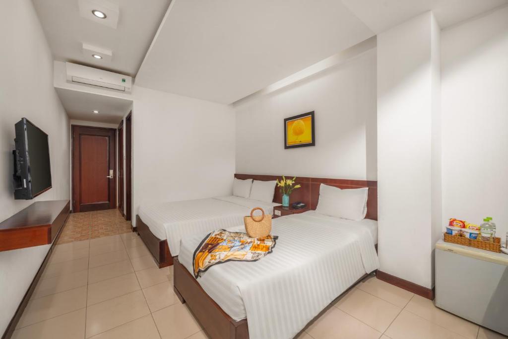Phòng 3 Người Nhìn Ra Thành Phố