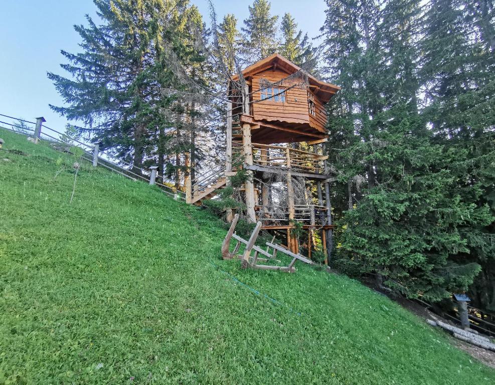 Zahrada ubytování Guesthouse Planinarski dom Neviđen'o