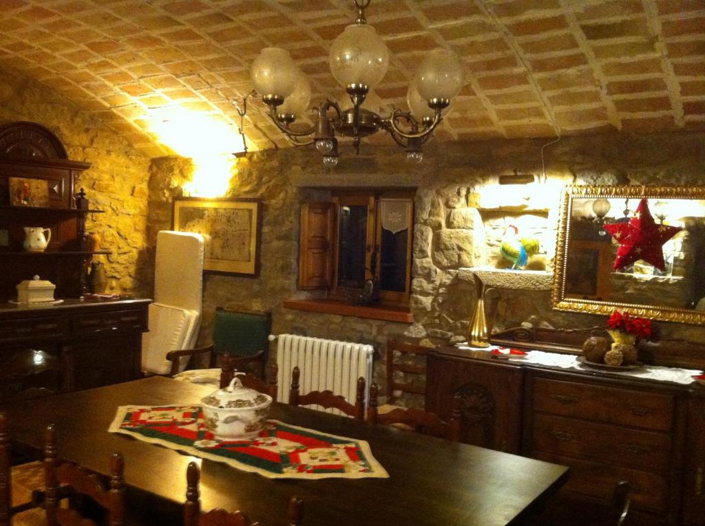 CAL CARRETER - Three-Bedroom Villa