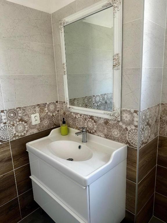Koupelna v ubytování Apartmány Berlín - Rokytnice nad Jizerou
