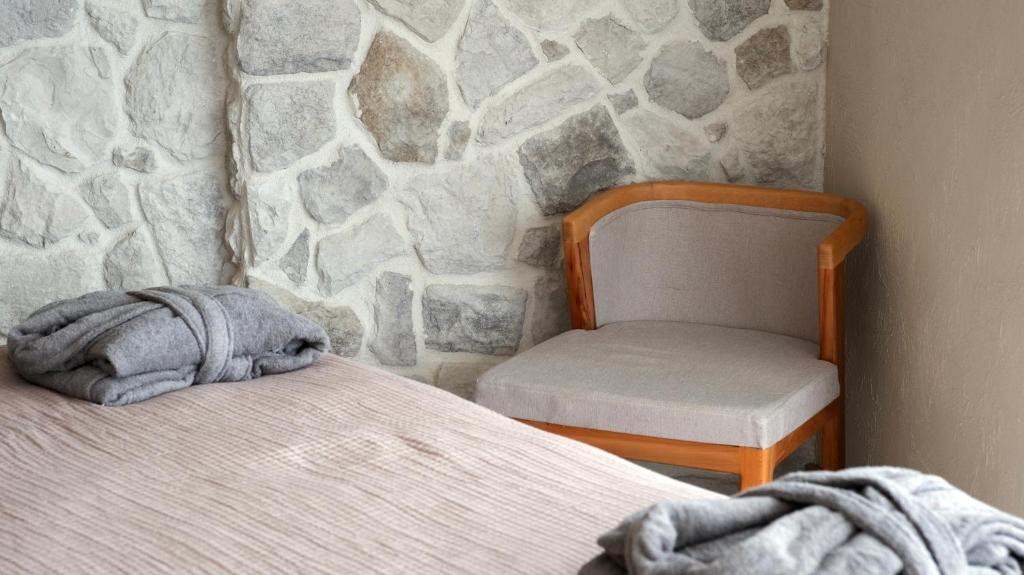 A bed or beds in a room at Kleopatra Dreams Beach Hotel