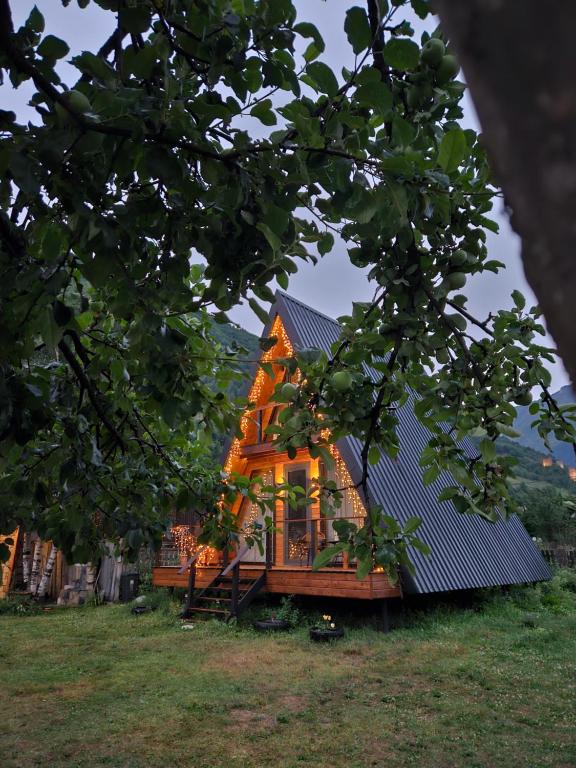 Zahrada ubytování B&B Cottage in Mestia