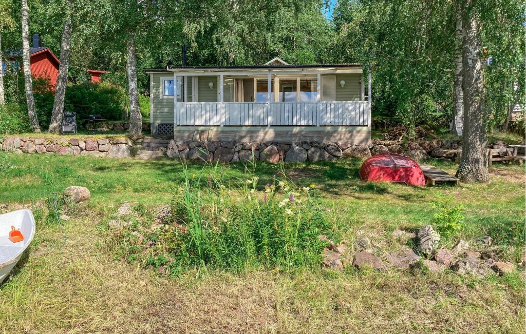Zahrada ubytování Beautiful Home In Tranås With Lake View