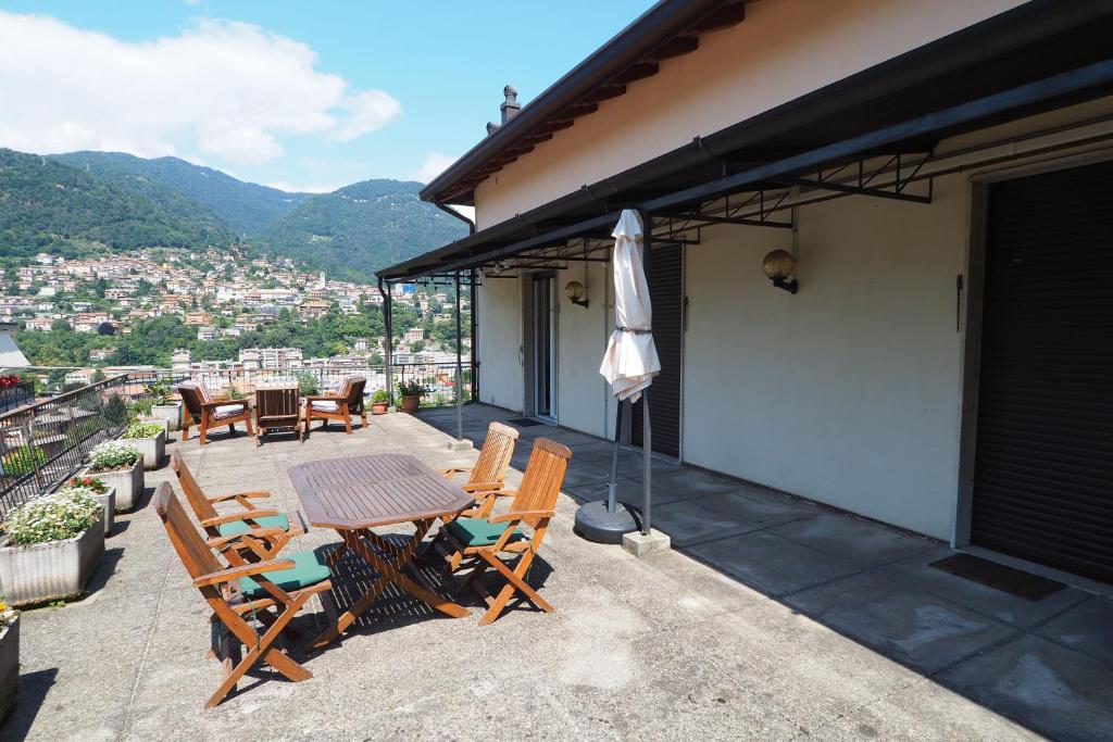 Nespecifikovaný výhled na hory nebo výhled na hory při pohledu z apartmánu