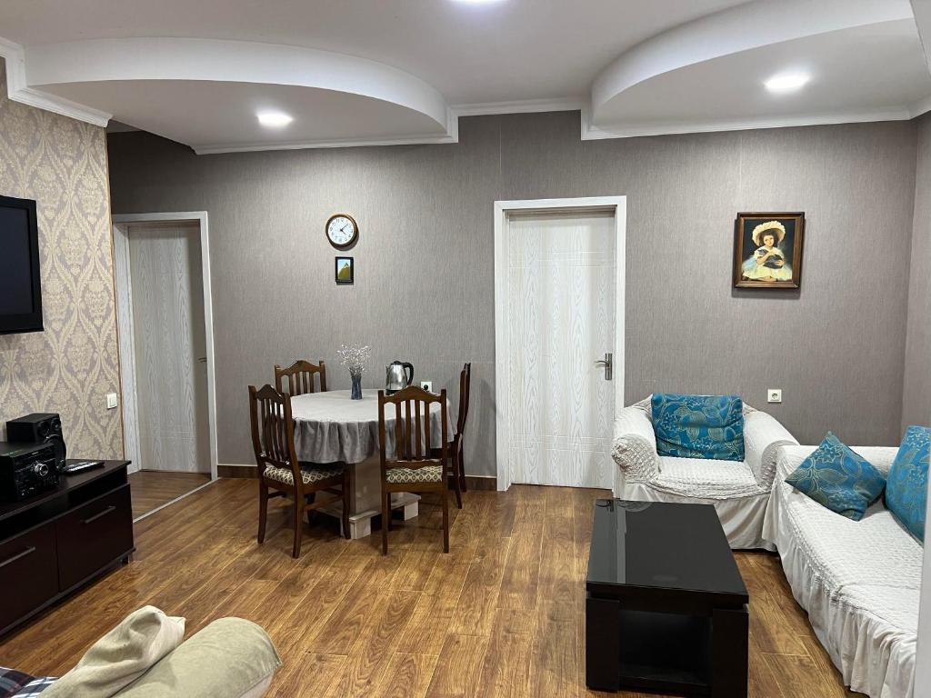 TV a/nebo společenská místnost v ubytování Dream House
