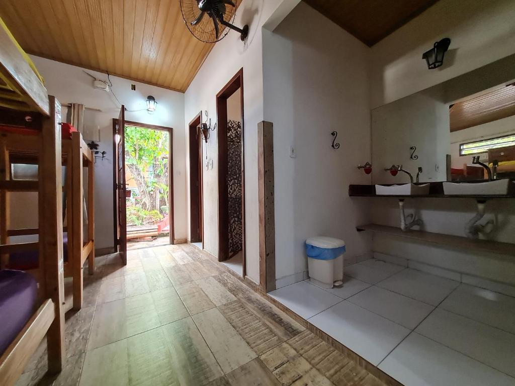 Koupelna v ubytování HI Hostel Chapada