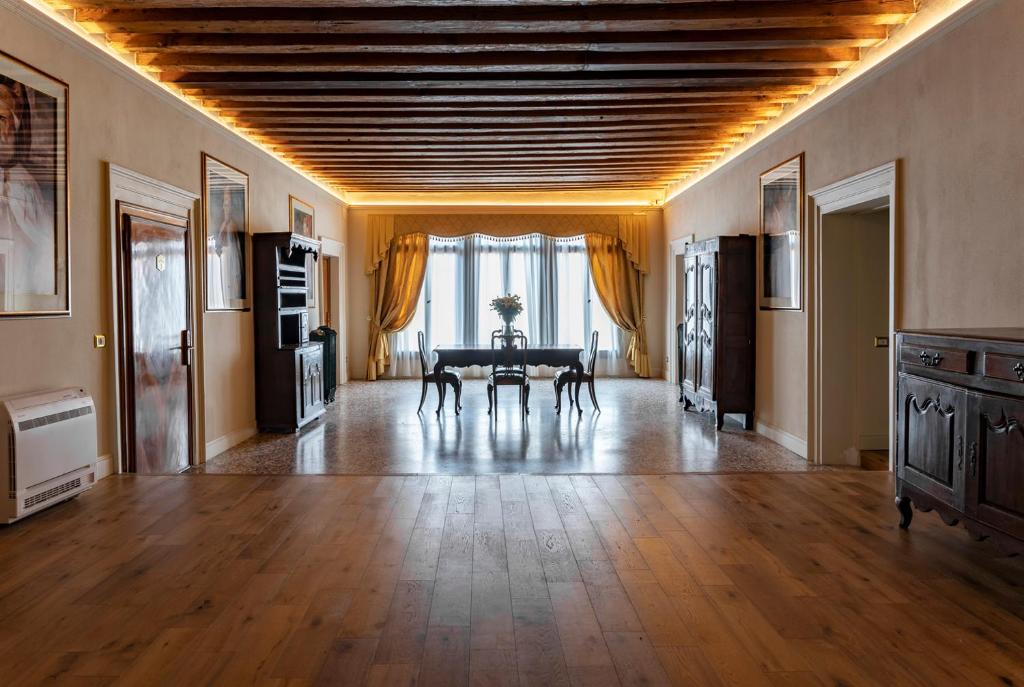 Kuchyň nebo kuchyňský kout v ubytování Palazzo Titti Rialto Suites