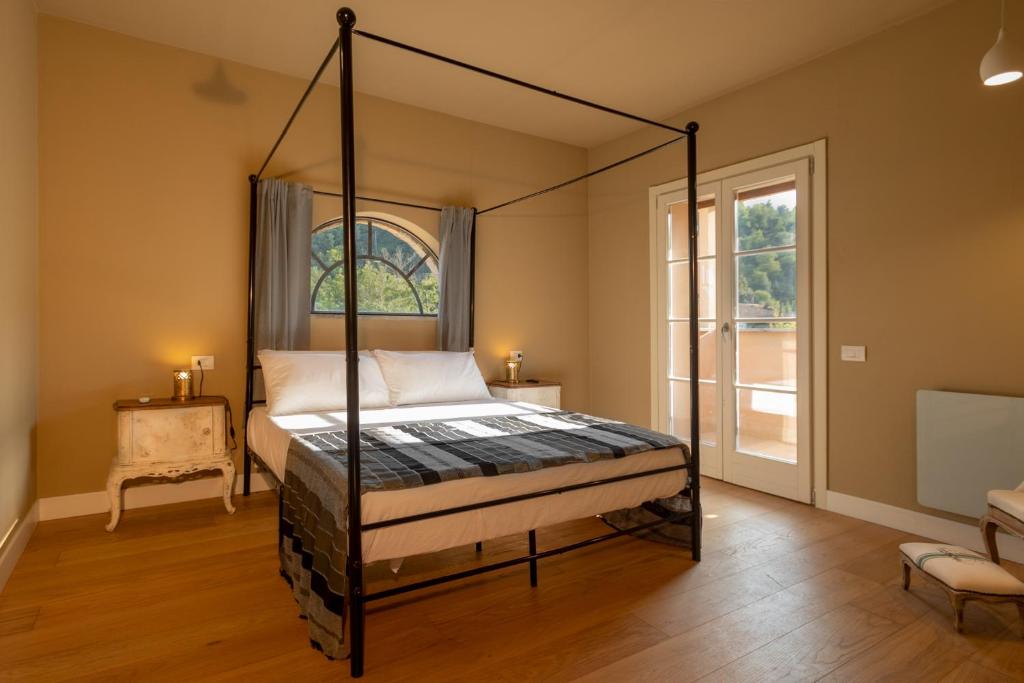 Postel nebo postele na pokoji v ubytování Luce Boutique Hotel