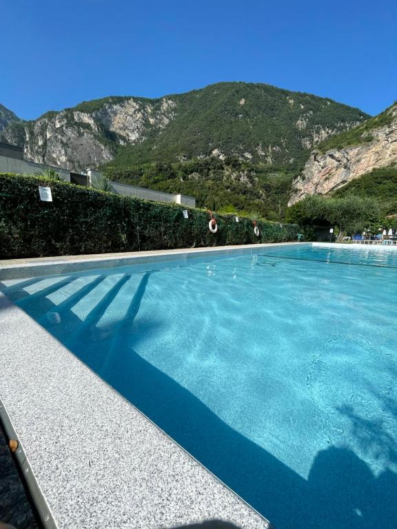 Nespecifikovaný výhled na hory nebo výhled na hory při pohledu z aparthotelu