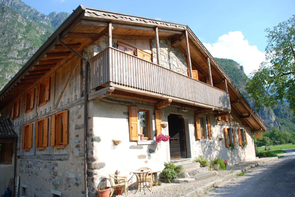 Zdjęcie z galerii obiektu Agriturismo Casa Essenia w mieście Condino