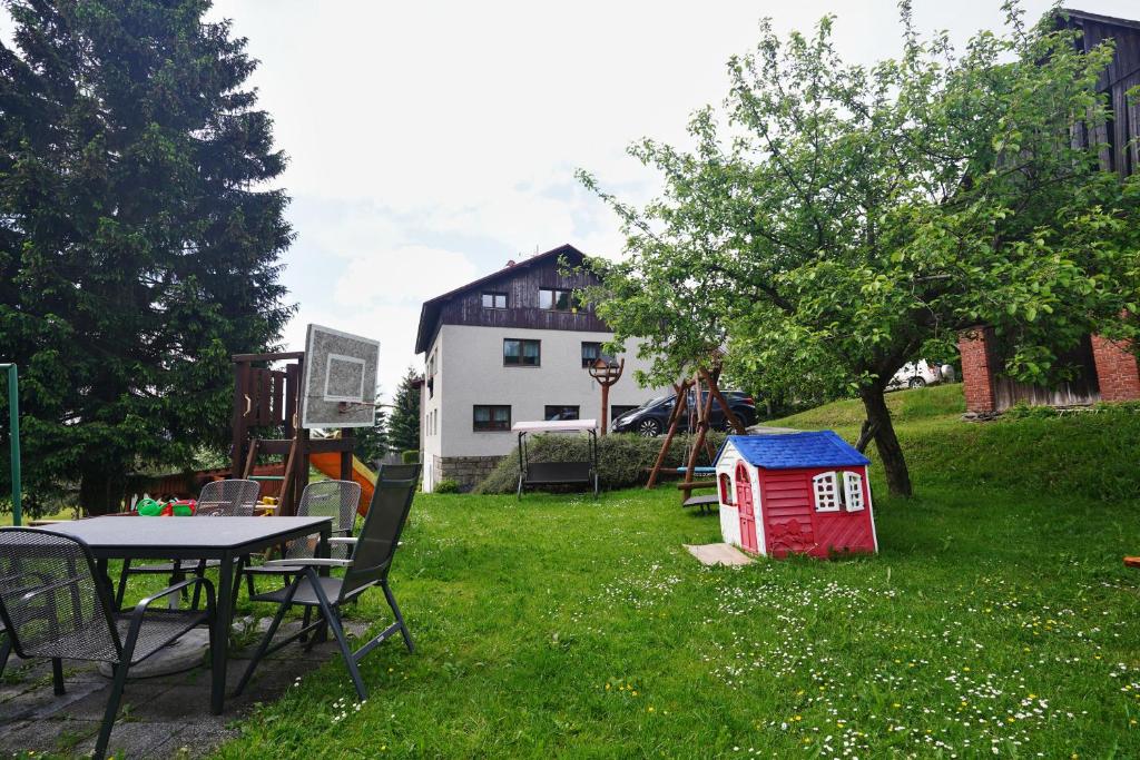 Zahrada ubytování Pension Aneta