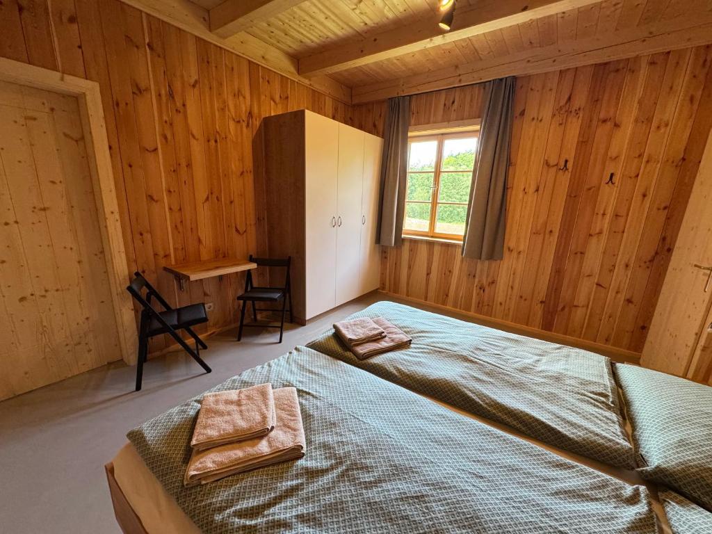 Postel nebo postele na pokoji v ubytování Bio-Hof Lexmühle