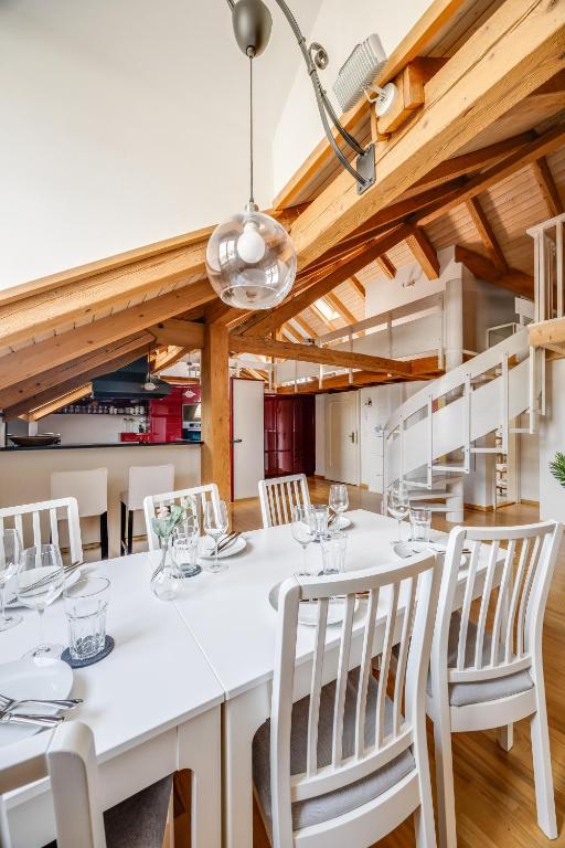Kuchyň nebo kuchyňský kout v ubytování Atemberaubendes Apartment mit Dachterrasse